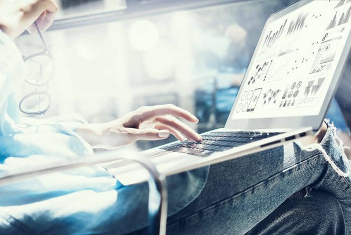 Co oznacza peer-to-peer (P2P) ?