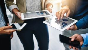 Kopiowanie transakcji a social trading